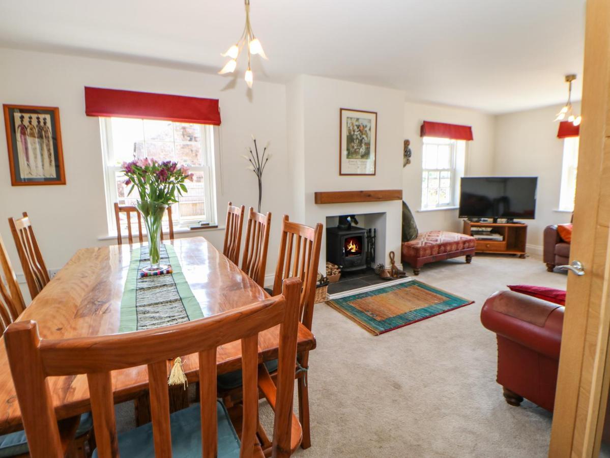 Larch House Villa Penrith Buitenkant foto