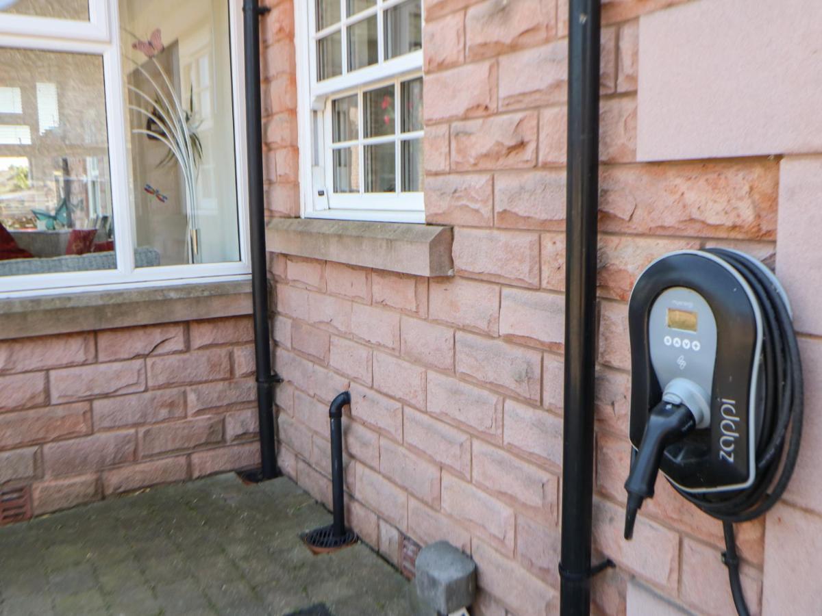 Larch House Villa Penrith Buitenkant foto