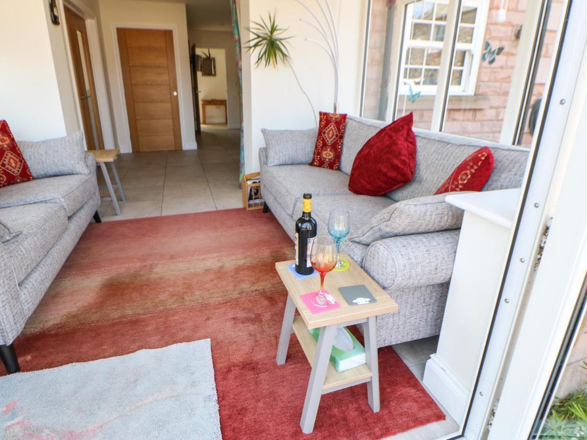 Larch House Villa Penrith Buitenkant foto
